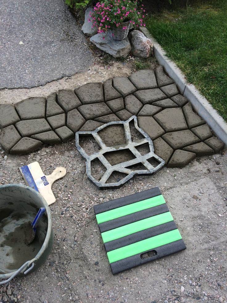 How to Use Paving Molds for Garden Paths缩略图