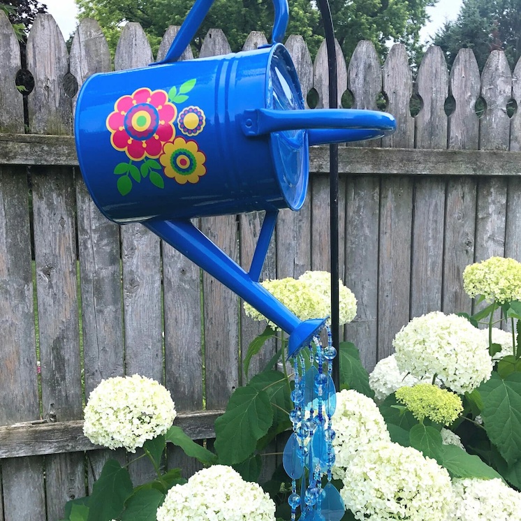 watering can outdoor